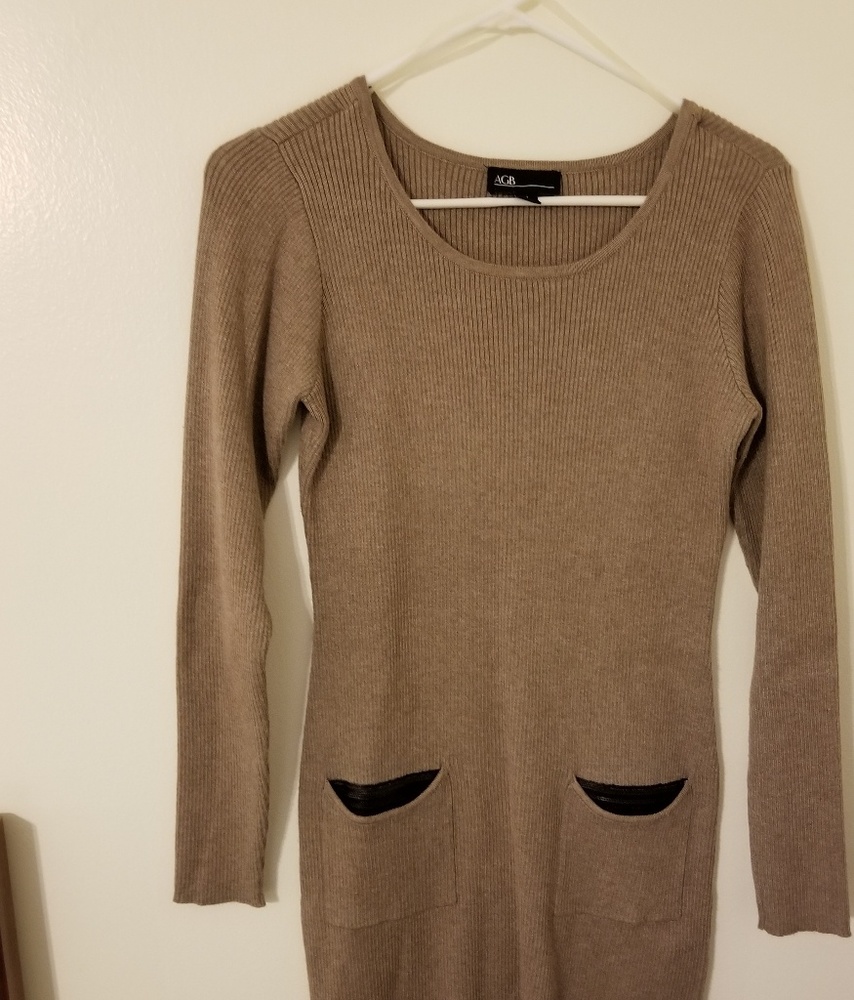 Sweater - Picture 2 of 4